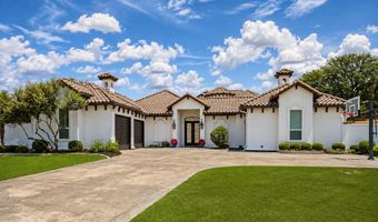 203 Links Ct, Aledo, TX 76008