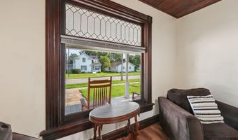 107 W High St, Ashley, OH 43003