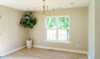 101 W College St, Ash Grove, MO 65604