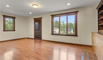 540 Longmeadow Rd, Amherst, NY 14226