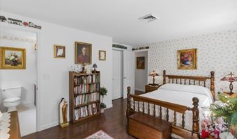 193 Finley Dr, Bennington, VT 05201