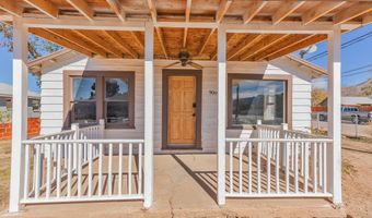 909 Catalina Ln, Alamogordo, NM 88310