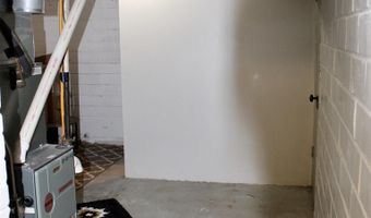 905 Pine St, Atlantic, IA 50022