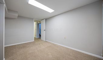 5486 Pine Bluff Rd, Columbus, OH 43229
