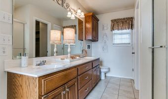 2600 Jefferson Dr, Moore, OK 73160