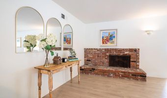 1463 Mandalay Ct, Camarillo, CA 93010