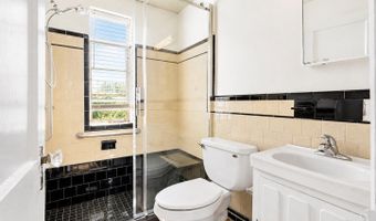 121 33RD St NE, Washington, DC 20019