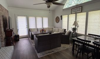 930 Mellowood Dr, Indianapolis, IN 46217