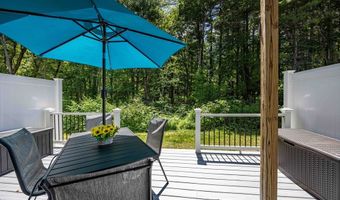 121 Twin Brook Ln 121, Bellingham, MA 02019