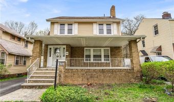 923 Selwyn Rd, Cleveland Heights, OH 44112