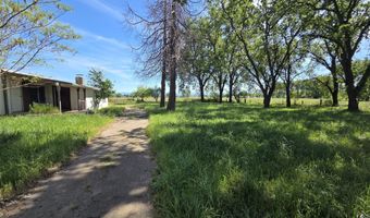 5419 Shady Ln, Anderson, CA 96007