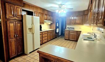 3110 Gaineswood Ave, Baxter Springs, KS 66713