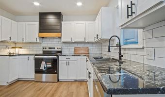 223 N 16th St, Chickasha, OK 73018