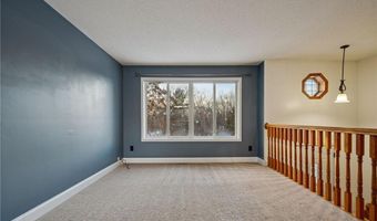 3824 Tower Pond Dr, Anoka, MN 55303