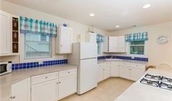 5075 Old Post Rd, Charlestown, RI 02813