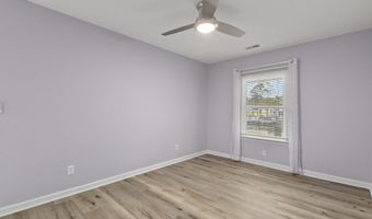 402 Chippendale Ln, Bonneau, SC 29431