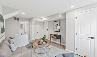 8404 CHERRY VALLEY Ln, Alexandria, VA 22309