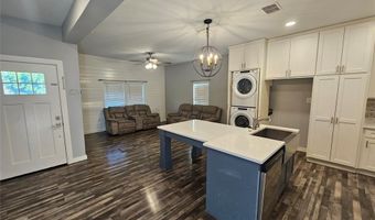 202 S Trappier St, Alvord, TX 76225
