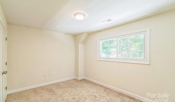 1215 Green Oaks Ln H, Charlotte, NC 28205