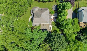 41 Sears Ave, Atlantic Highlands, NJ 07716