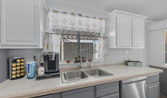 3700 S TOMAHAWK Rd 39, Apache Junction, AZ 85119