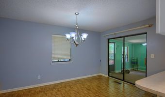 914 Thelma St, Benton, AR 72015