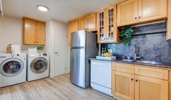 1001 Shoreline Dr 301, Alameda, CA 94501