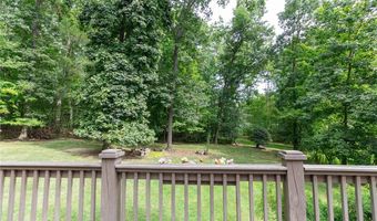 610 Deep Woods Dr, Aurora, OH 44202