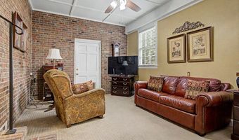 1732 Marbury Ln, Albany, GA 31707