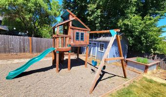 18454 SW OAKVILLE Ct, Beaverton, OR 97078