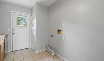 220 CHEROKEE Ct 104, Altamonte Springs, FL 32701