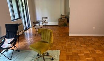 2325 42ND St NW 201, Washington, DC 20007