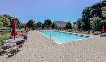 6 Lawrence Ave 6, Danbury, CT 06810