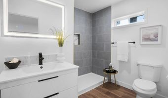 5528 San Onofre Ter, San Diego, CA 92114