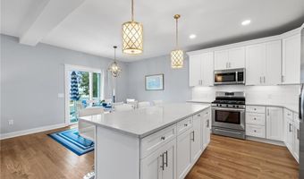 314 Chases Ln C, Middletown, RI 02842