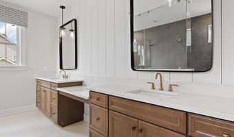 23369 WALKING WOODS Ln, Aldie, VA 20105