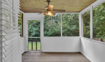 125 Lake Picketts Dr, Acworth, GA 30101