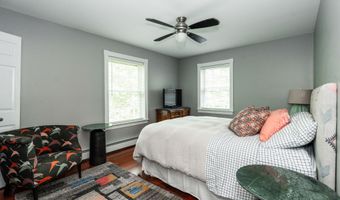 20 Babbidge Rd, Falmouth, ME 04105