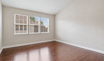 66 N Palazzo Dr, Addison, IL 60101