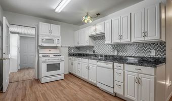 202 W 7th St, Amber, OK 73004