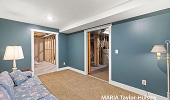 7400 Watermark Dr, Allendale, MI 49401
