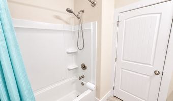195 Paradise Dr, Aransas Pass, TX 78336