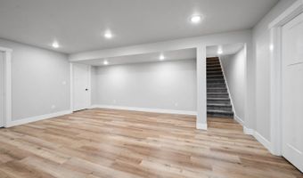 2851 T BERG Cir, Abrams, WI 54101