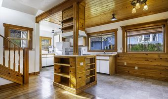 126 Nursery St, Ashland, OR 97520