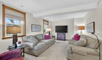 828 HOFFNAGLE St, Philadelphia, PA 19111