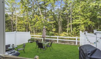 252 Hawthorn Ln, Barnegat, NJ 08005