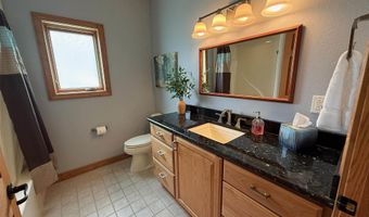 20 Mulberry Ln, Babbitt, MN 55731