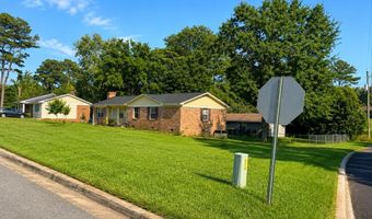 301 Sharon Dr, Americus, GA 31709