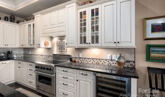 288 Macon Ave 103, Asheville, NC 28804