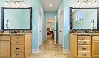4112 CREEKVIEW Ct, Auburn, AL 36832